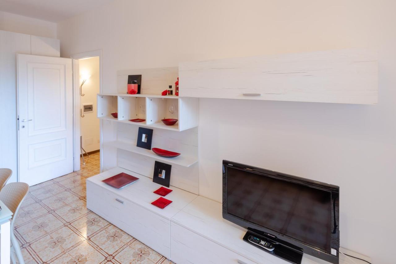 086 - Sunshine Home, 5 Minuti Dalla Spiaggia - Parcheggio Privato Gratis Incluso Ospedaletti Extérieur photo